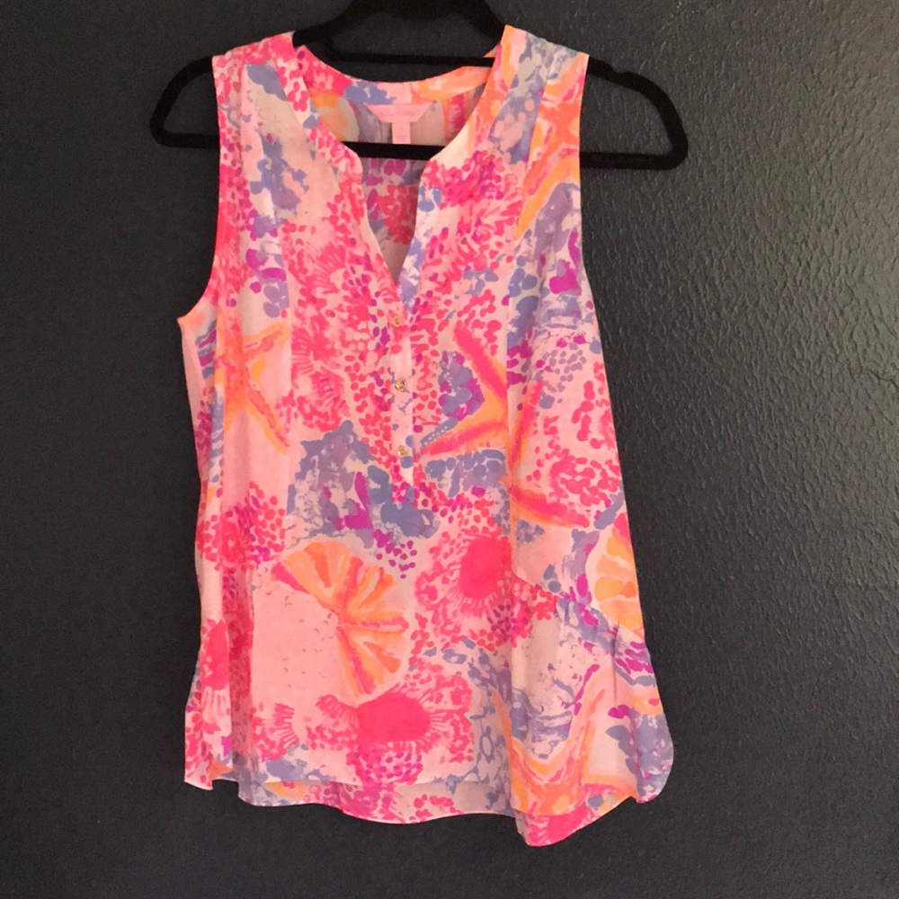 Lilly Pulitzer flows peplum top
